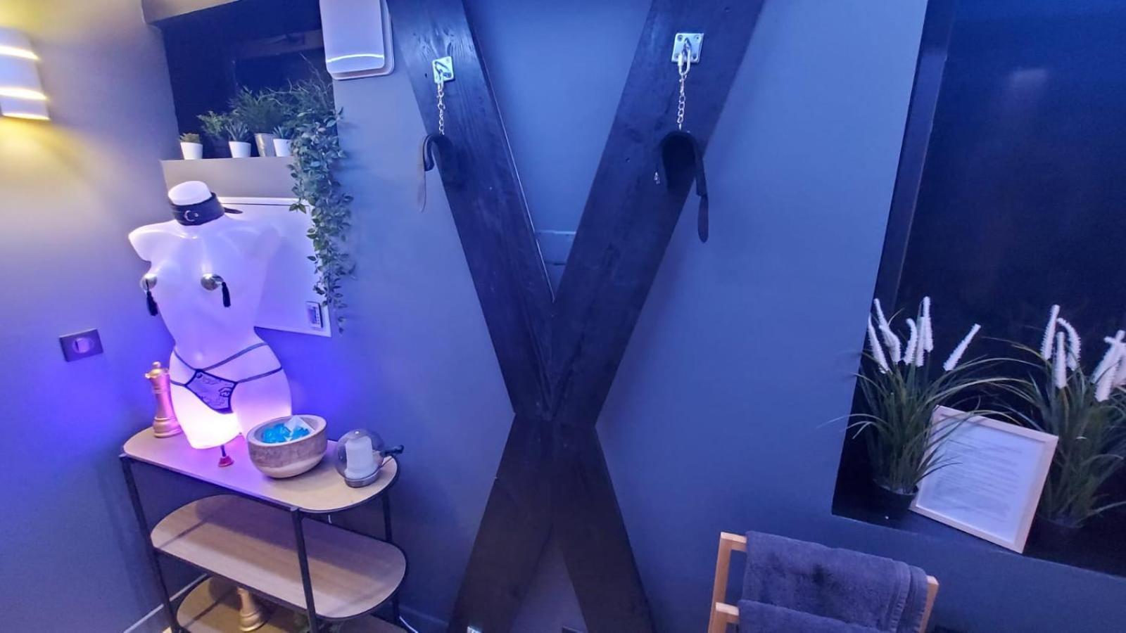 Loveroom Sauna, Balneo, Parking Prive Dans Le Centre De Онфлёр Экстерьер фото